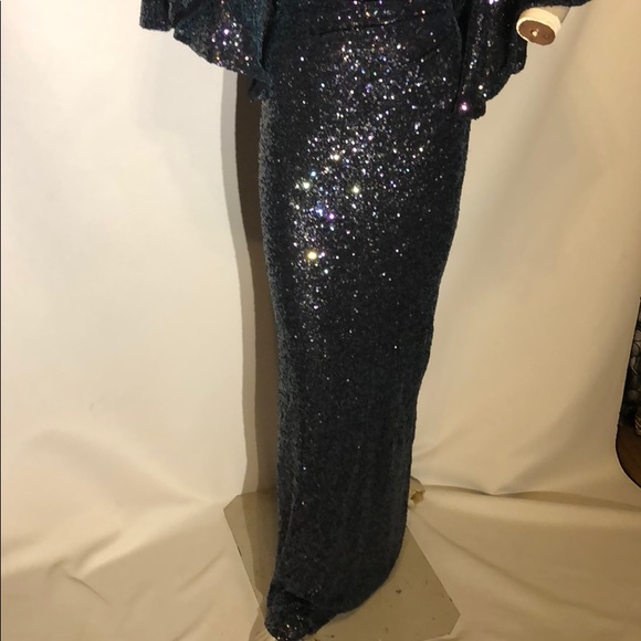 Kevan Hall gown. (Original ) Bat wing dress - Picture 3 of 8